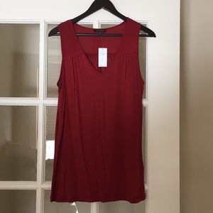 BR NWT red top